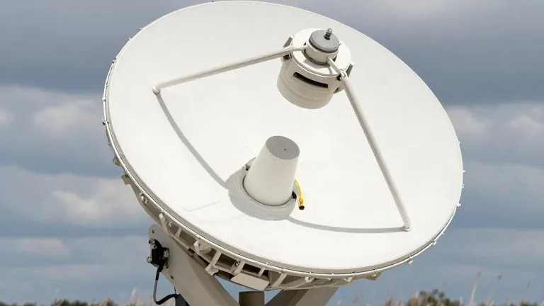 Illustration for: Satellite speeds: Ukraine network returns to full capacity